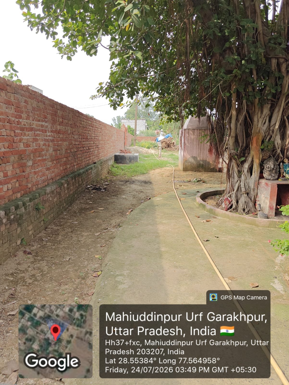 Access road and entrance corridor to the proposed gaushala site
